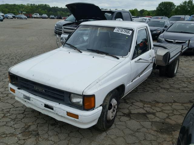 JT5RN75U0J0018783 - 1988 TOYOTA PICKUP CAB WHITE photo 2