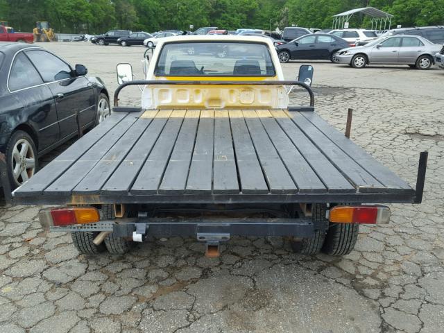 JT5RN75U0J0018783 - 1988 TOYOTA PICKUP CAB WHITE photo 6