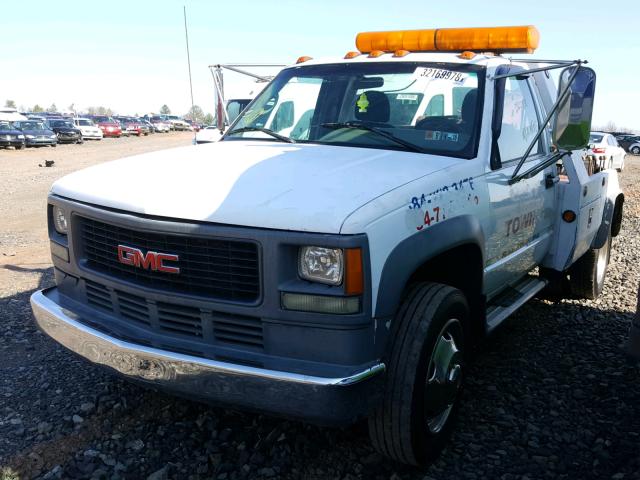 1GDKC34F3SJ521805 - 1995 GMC SIERRA C35 WHITE photo 2