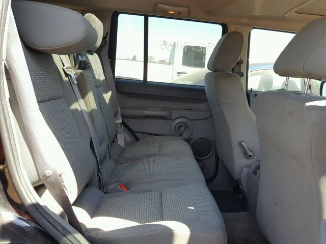 1J8HG48KX7C619492 - 2007 JEEP COMMANDER BLACK photo 6