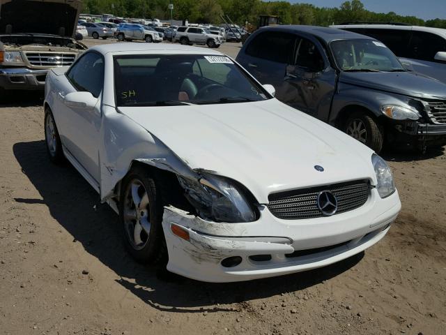 WDBKK65F71F205072 - 2001 MERCEDES-BENZ SLK 320 WHITE photo 1