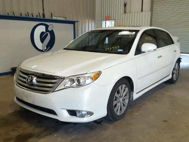 4T1BK3DB7BU395933 - 2011 TOYOTA AVALON BAS WHITE photo 2