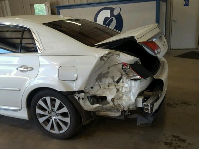 4T1BK3DB7BU395933 - 2011 TOYOTA AVALON BAS WHITE photo 9