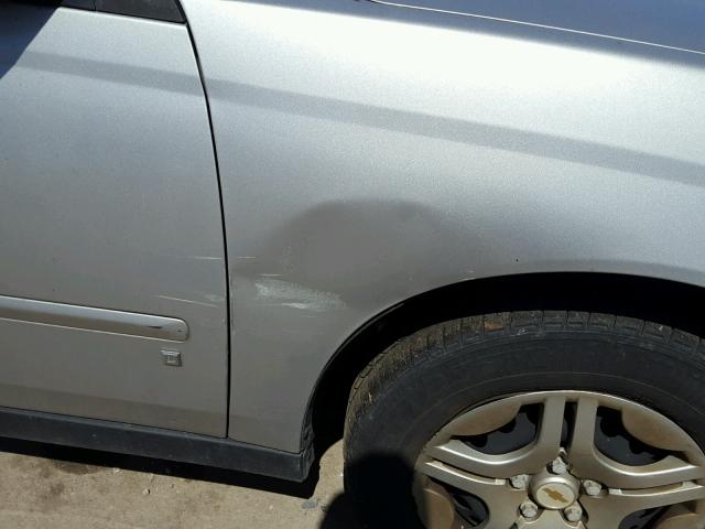 1G1ZS51FX6F223663 - 2006 CHEVROLET MALIBU LS Gümüş foto 9