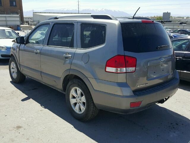 KNDJH741195016040 - 2009 KIA BORREGO LX SILVER photo 3