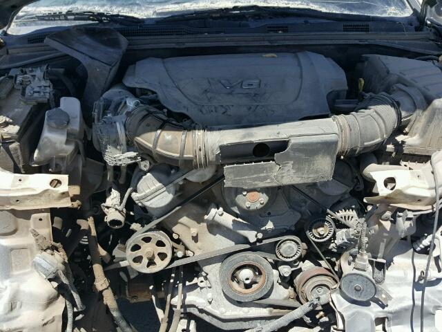 KNDJH741195016040 - 2009 KIA BORREGO LX SILVER photo 7