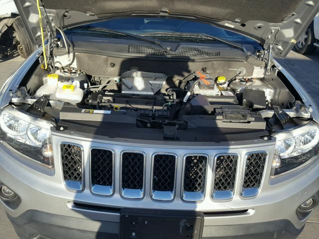 1C4NJCBA3FD318187 - 2015 JEEP COMPASS SP SILVER photo 7