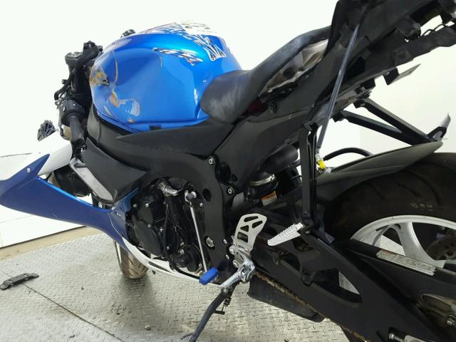 JS1GN7FA8D2100070 - 2013 SUZUKI GSX-R600 TWO TONE photo 17