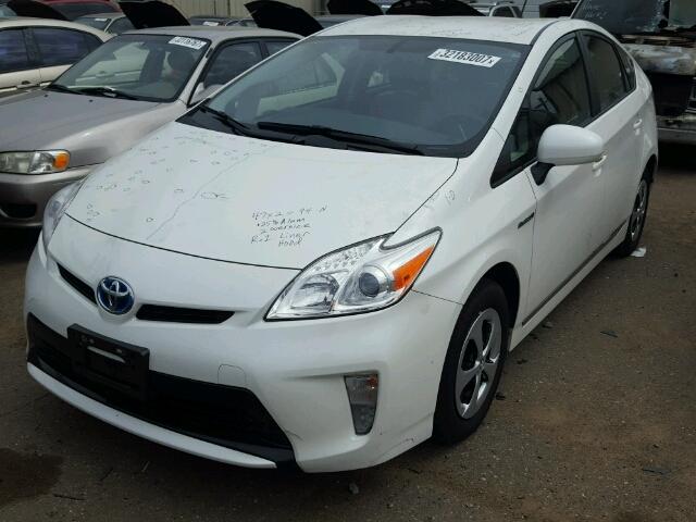 JTDKN3DU0C5397502 - 2012 TOYOTA PRIUS WHITE photo 2