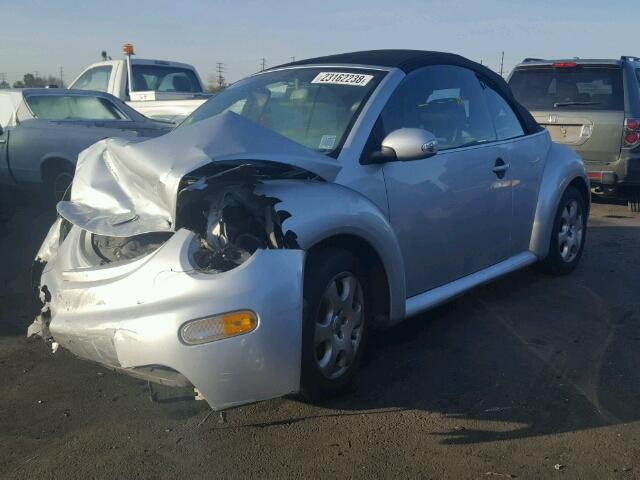 3VWCK21YX3M304104 - 2003 VOLKSWAGEN NEW BEETLE 银色 照片 2