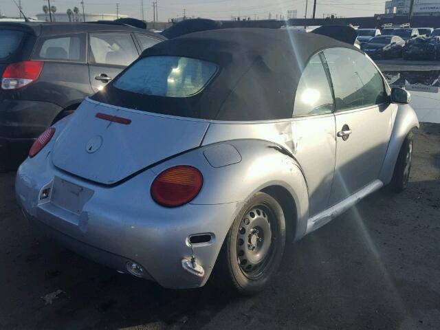 3VWCK21YX3M304104 - 2003 VOLKSWAGEN NEW BEETLE 银色 照片 4