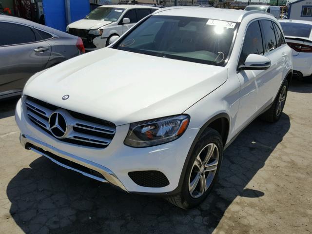 WDC0G4JB6HF133481 - 2017 MERCEDES-BENZ GLC 300 WHITE photo 2