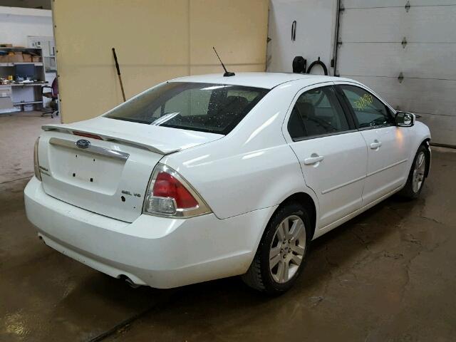 3FAHP081X7R252706 - 2007 FORD FUSION SEL WHITE photo 4