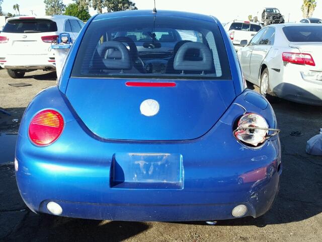 3VWCK21C92M421353 - 2002 VOLKSWAGEN NEW BEETLE ლურჯი ფოტო 10