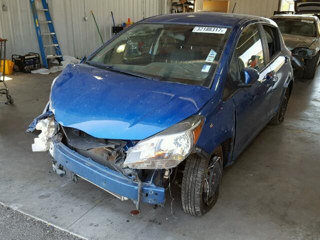 VNKKTUD35FA040547 - 2015 TOYOTA YARIS BLUE photo 2