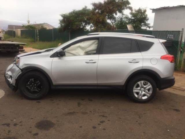 JTMZFREV9FJ033306 - 2015 TOYOTA RAV4 LE SILVER photo 9