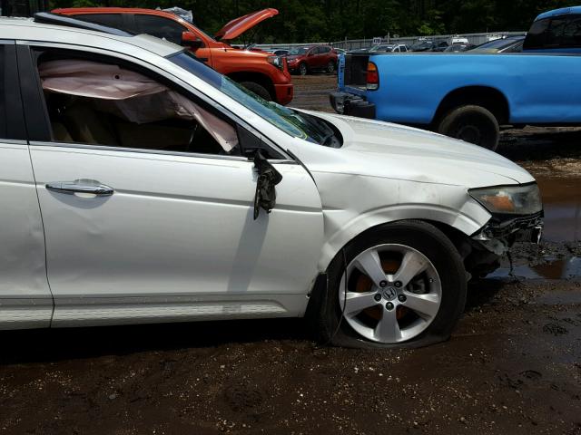 5J6TF1H39AL006695 - 2010 HONDA ACCORD CRO WHITE photo 9