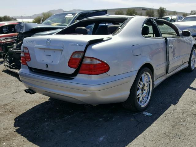 WDBLJ74G42T111385 - 2002 MERCEDES-BENZ CLK 55 AMG SILVER photo 4