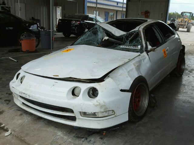 JH4DB8580RS002243 - 1994 ACURA INTEGRA GS WHITE photo 2