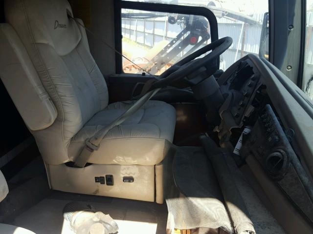 4UZFCGBG7GCHW0406 - 2016 FREIGHTLINER CHASSIS XC 双色 照片 5