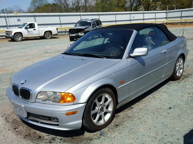 WBABS534X1JU85223 - 2001 BMW 330 CI SILVER photo 2