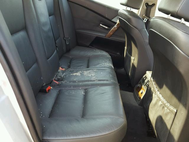 WBANF73526CG69530 - 2006 BMW 530 XI SILVER photo 6