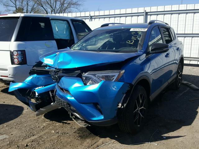 2T3JFREV8HW585039 - 2017 TOYOTA RAV4 SE BLUE photo 2