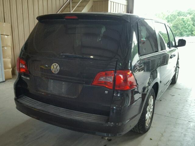 2C4RVAAG2CR120628 - 2012 VOLKSWAGEN ROUTAN S BLACK photo 4