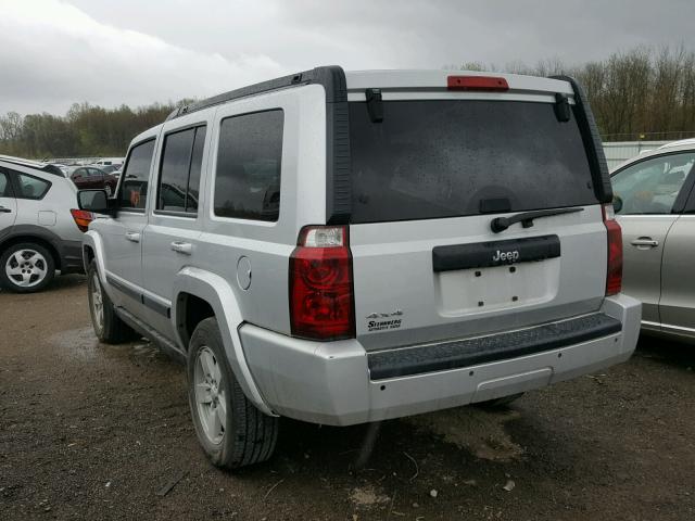 1J8HG48K38C192383 - 2008 JEEP COMMANDER SILVER photo 3