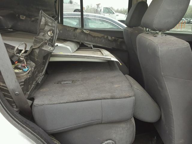 1J8HG48K38C192383 - 2008 JEEP COMMANDER SILVER photo 6