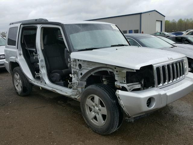 1J8HG48K38C192383 - 2008 JEEP COMMANDER SILVER photo 9