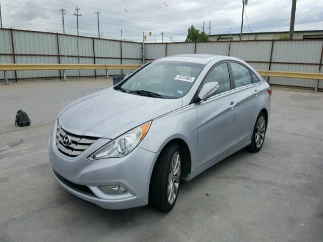 5NPEC4AB8DH540452 - 2013 HYUNDAI SONATA SE SILVER photo 2