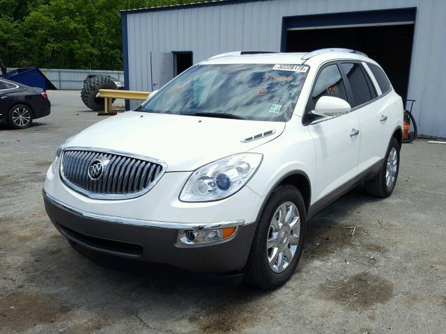 5GAKRCED9CJ271408 - 2012 BUICK ENCLAVE WHITE photo 2