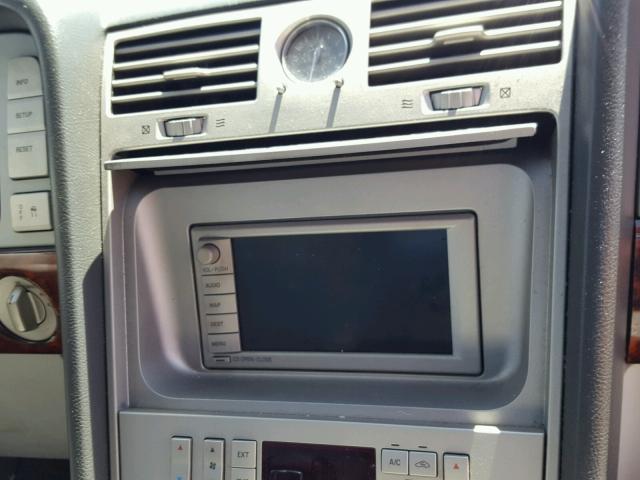 5LMFU28R24LJ00613 - 2004 LINCOLN NAVIGATOR 黑色 照片 9