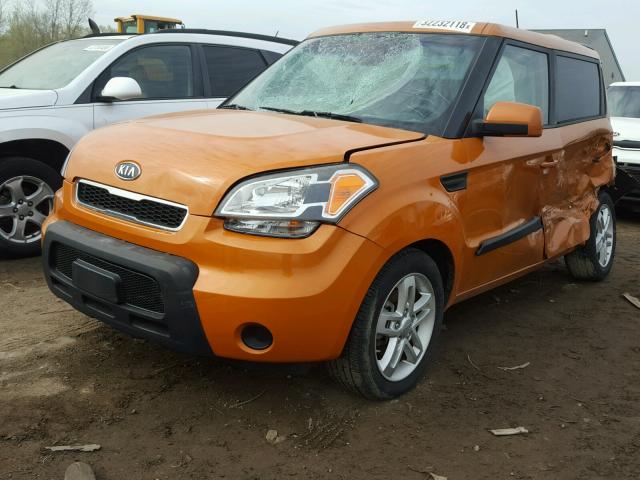 KNDJT2A27B7203243 - 2011 KIA SOUL + ORANGE photo 2