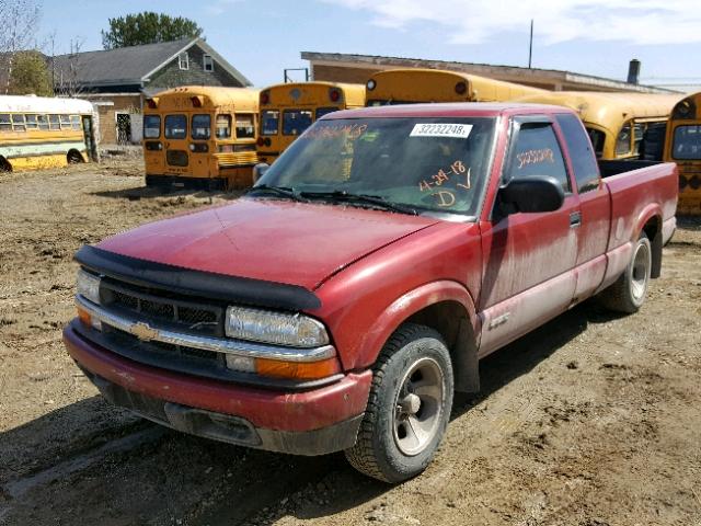 1GCCS19WX28126603 - 2002 CHEVROLET S TRUCK S1 RED photo 2