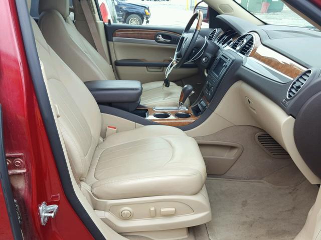5GAKRCED7CJ360653 - 2012 BUICK ENCLAVE RED photo 5