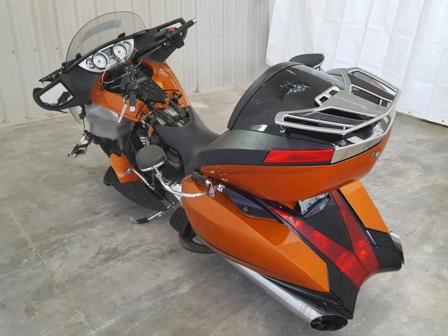 5VPSW36N7E3028249 - 2014 VICTORY MOTORCYCLES VISION TOU ORANGE photo 2