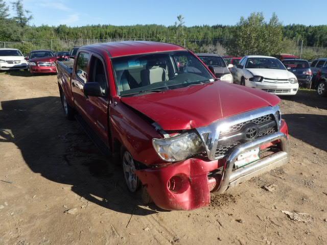 3TMMU4FNXBM030929 - 2011 TOYOTA TACOMA DOU RED photo 2