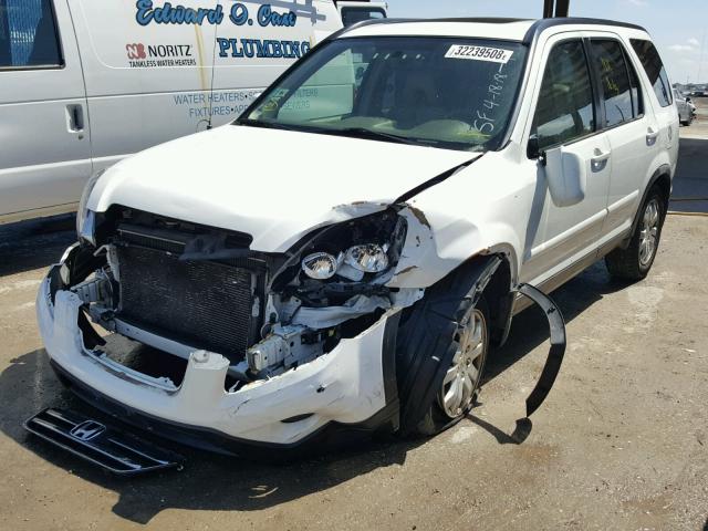 JHLRD78945C044308 - 2005 HONDA CR-V SE WHITE photo 2