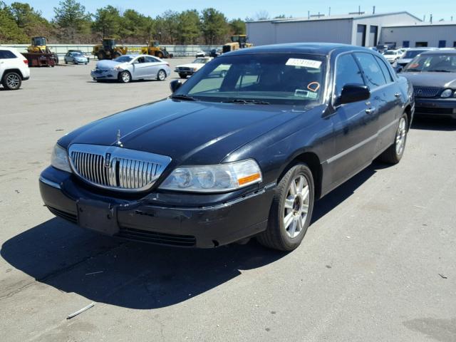 1LNHM84W77Y636782 - 2007 LINCOLN TOWN CAR E BLACK photo 2