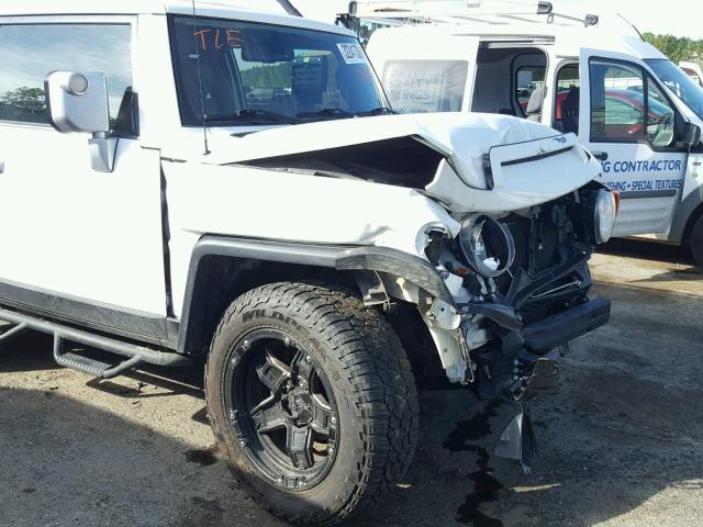 JTEBU4BF3DK151510 - 2013 TOYOTA FJ CRUISER WHITE photo 9