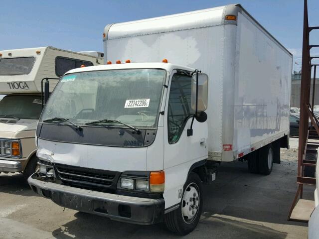 JALE5B14047902339 - 2004 ISUZU NQR WHITE photo 2