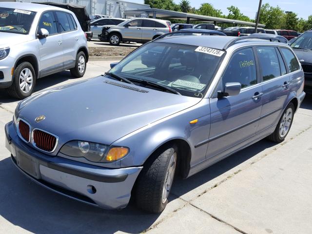 WBAEN33402PC11197 - 2002 BMW 325 IT BLUE photo 2