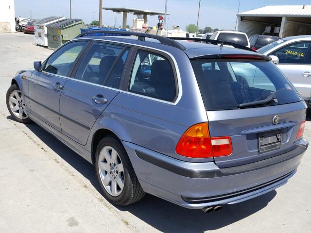 WBAEN33402PC11197 - 2002 BMW 325 IT BLUE photo 3