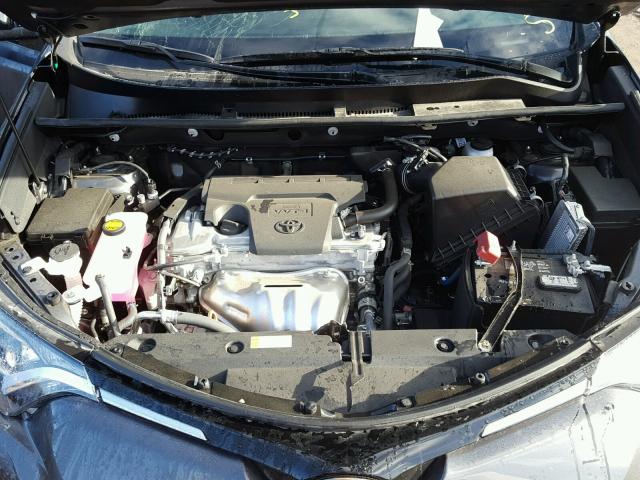 2T3WFREVXJW410657 - 2018 TOYOTA RAV4 ADVEN GRAY photo 7