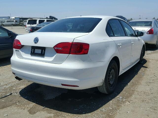 3VW2K7AJ4EM304551 - 2014 VOLKSWAGEN JETTA BASE WHITE photo 4