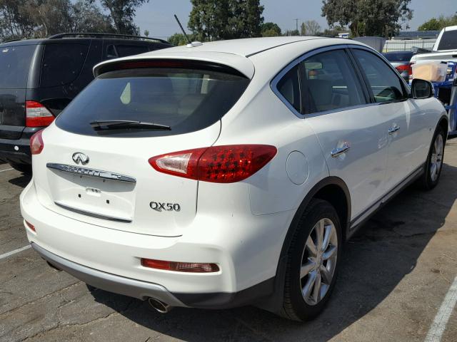 JN1BJ0RP6HM381656 - 2017 INFINITI QX50 WHITE photo 4