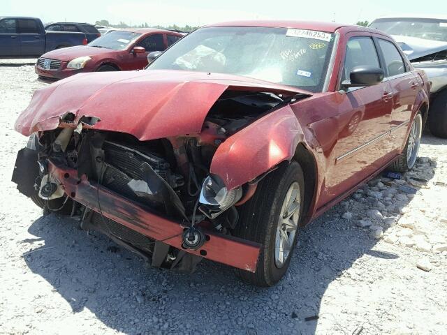 2C3KA43R07H678474 - 2007 CHRYSLER 300 RED photo 2
