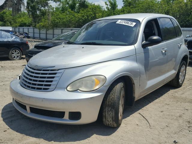 3A8FY48B68T110770 - 2008 CHRYSLER PT CRUISER SILVER photo 2